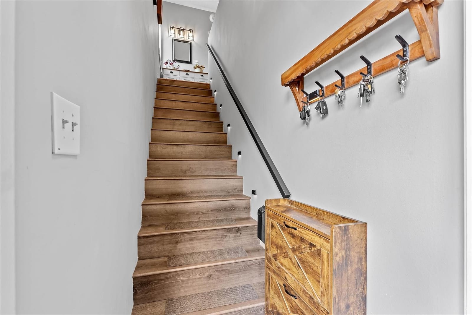 2761 S Oakland Forest Drive 204 — photo 9