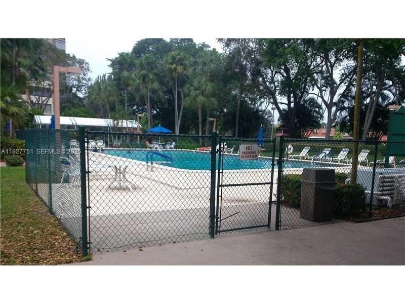 1000 Saint Charles Place L2, Pembroke Pines, FL 33026 photo 21
