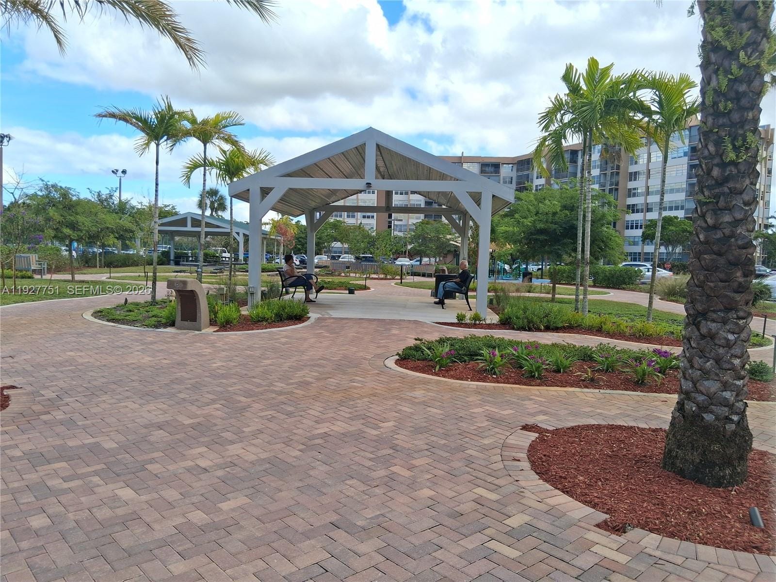 1000 Saint Charles Place L2, Pembroke Pines, FL 33026 photo 22