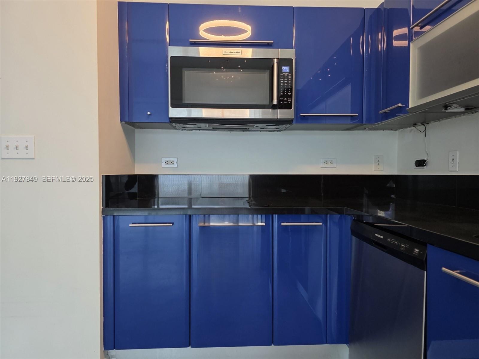 253 NE 2nd Street 324, Miami, FL 33132