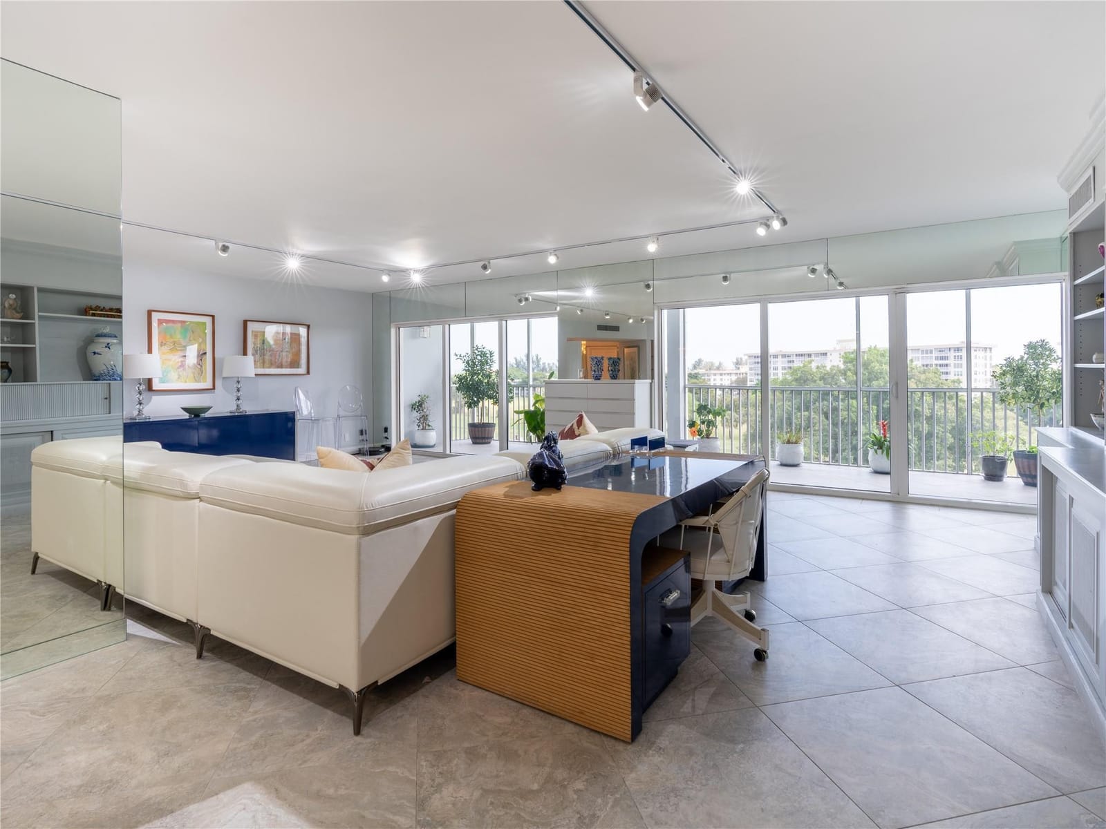 2850 N Palm Aire Drive 601 — photo 11