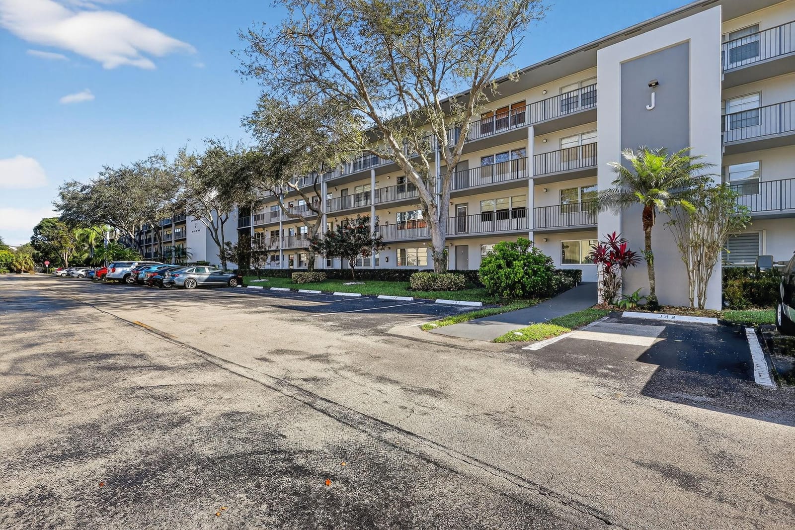 101 SW 132nd Way 418J, Hollywood, FL 33027 photo 17