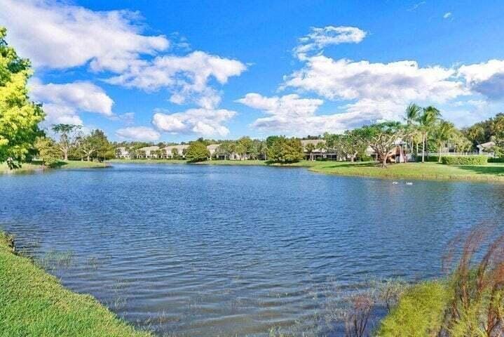 5219 Palmbrooke Circle — photo 2