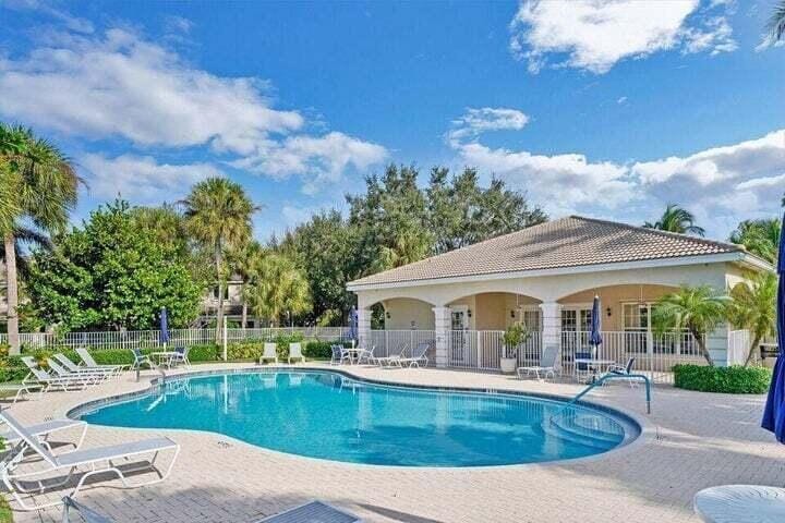 5219 Palmbrooke Circle — photo 4
