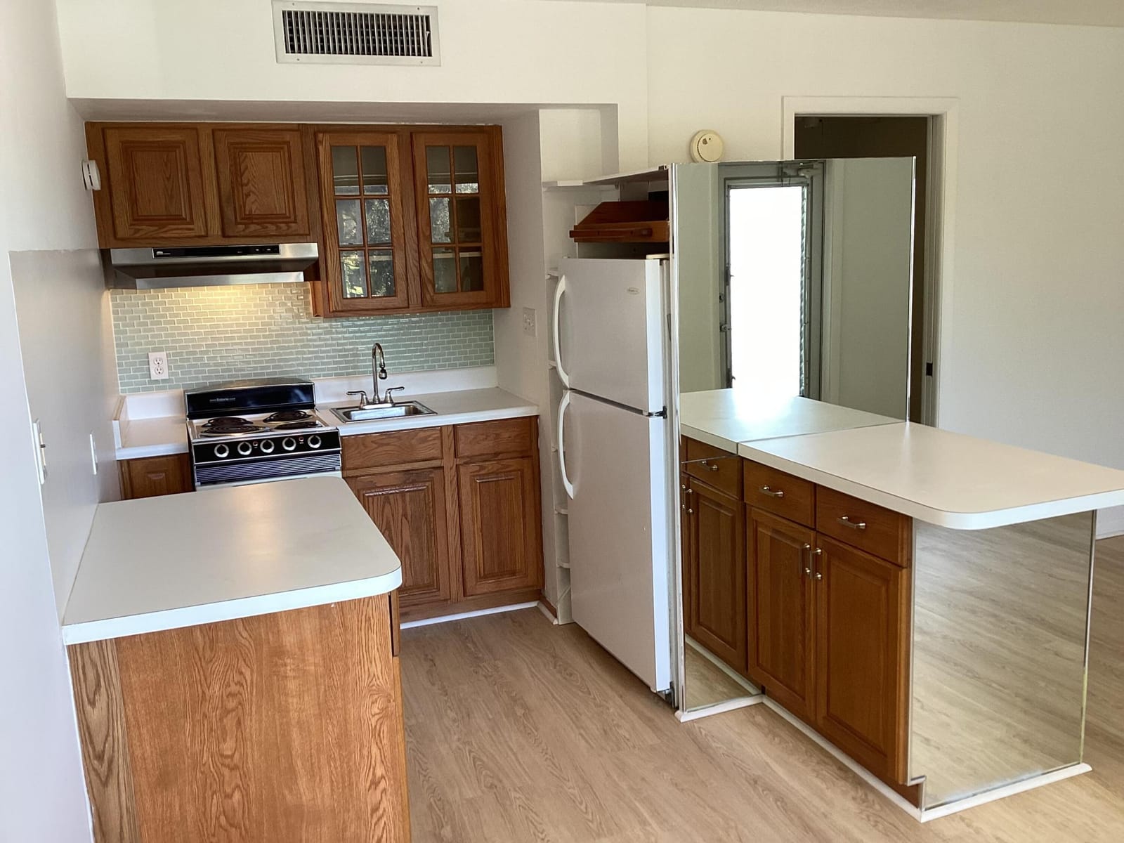1200 Colonnades Drive 202 — photo 8
