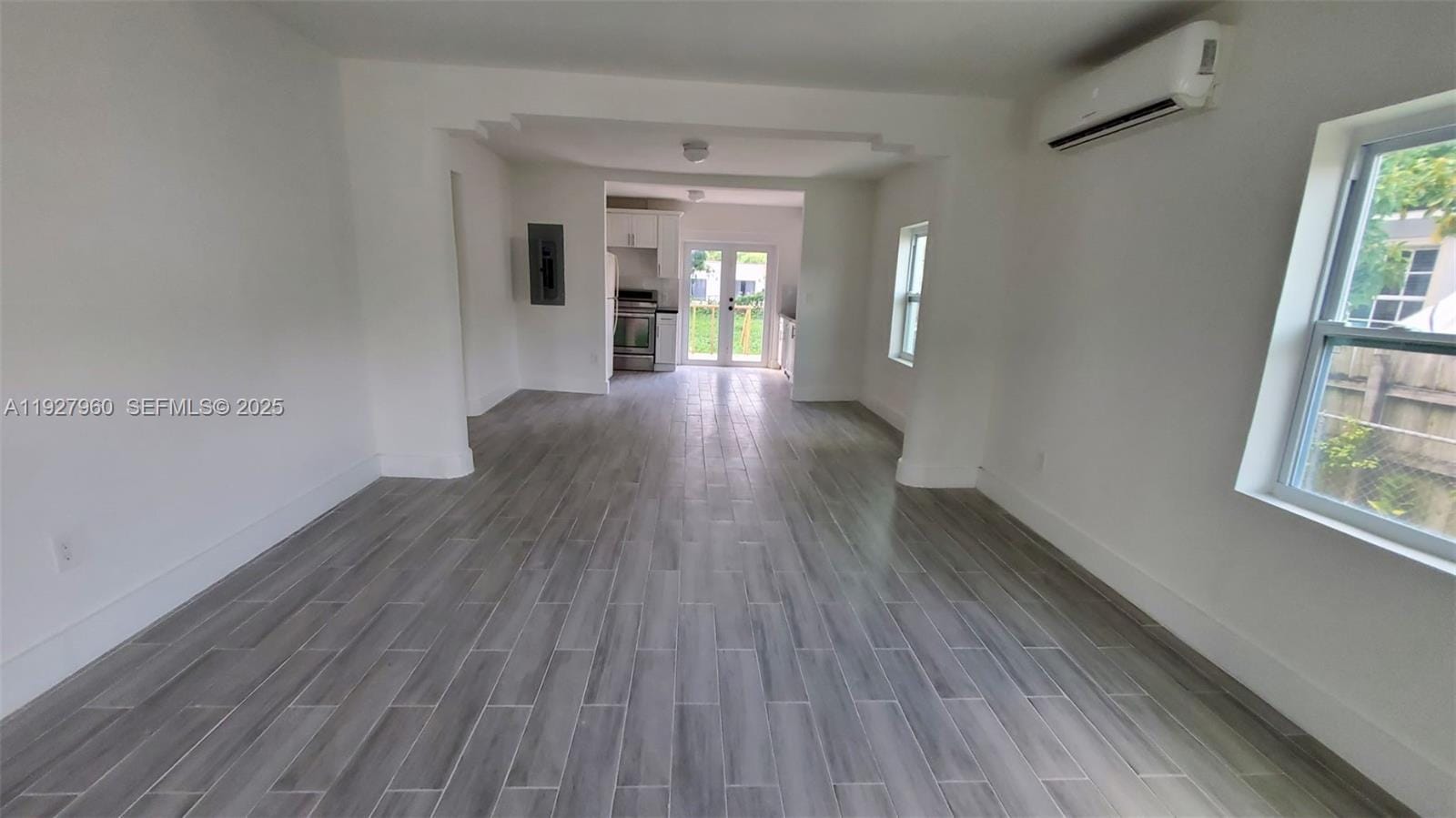 560 NW 53rd Street — photo 10