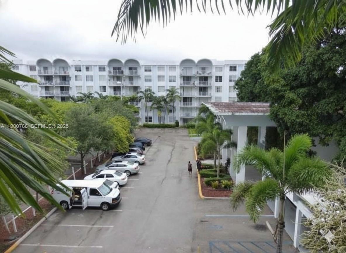 494 NW 165th St Road C-602, Miami, FL 33169, Miami