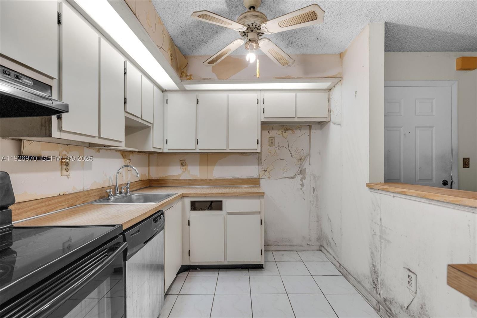 907 NE 199th Street 101, Miami, FL 33179 photo 14