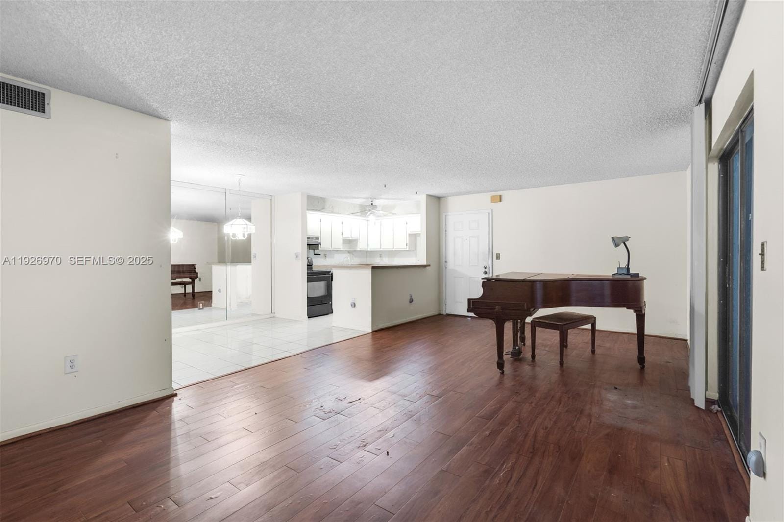 907 NE 199th Street 101 — photo 10