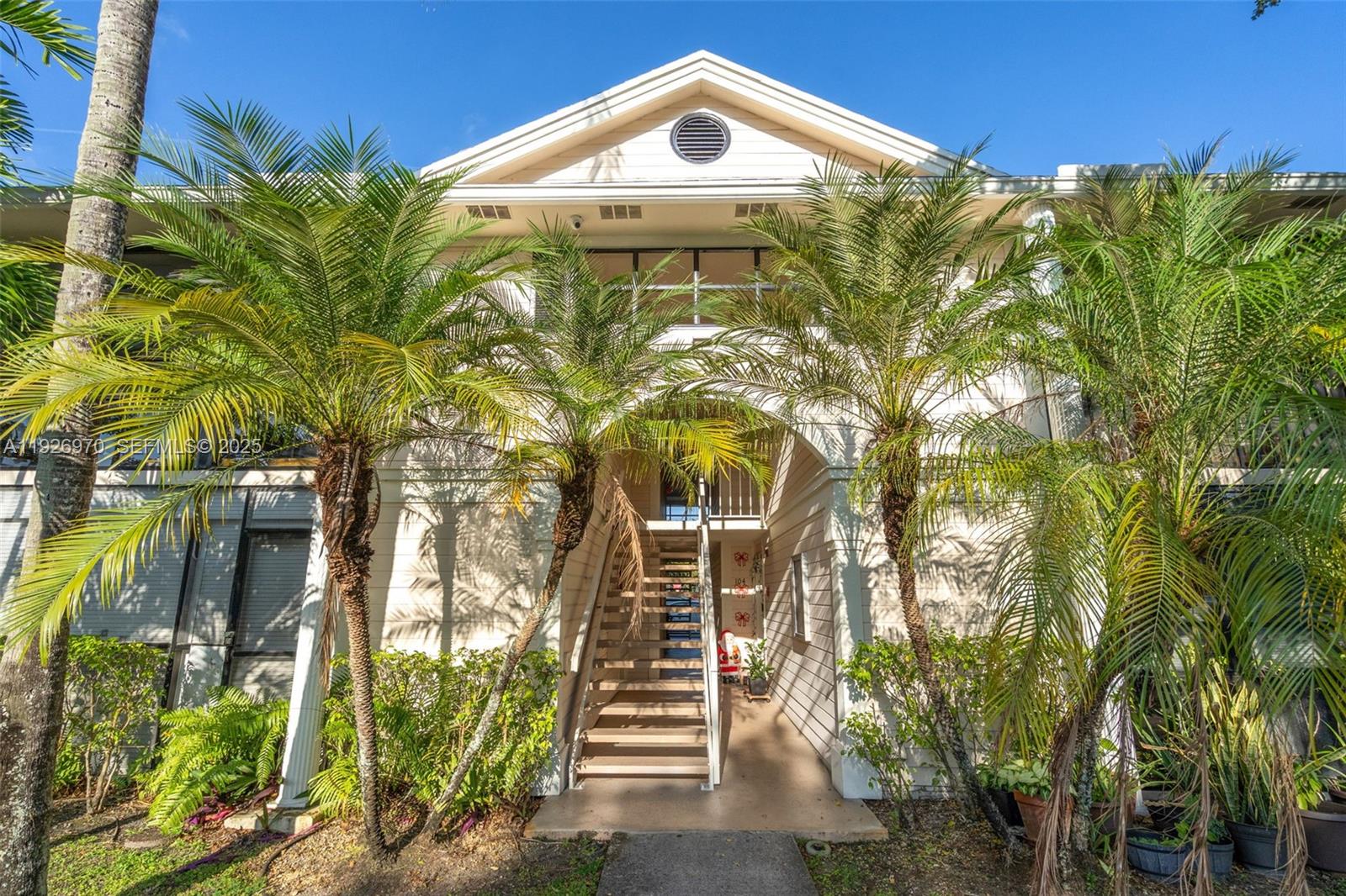 907 NE 199th Street 101, Miami, FL 33179