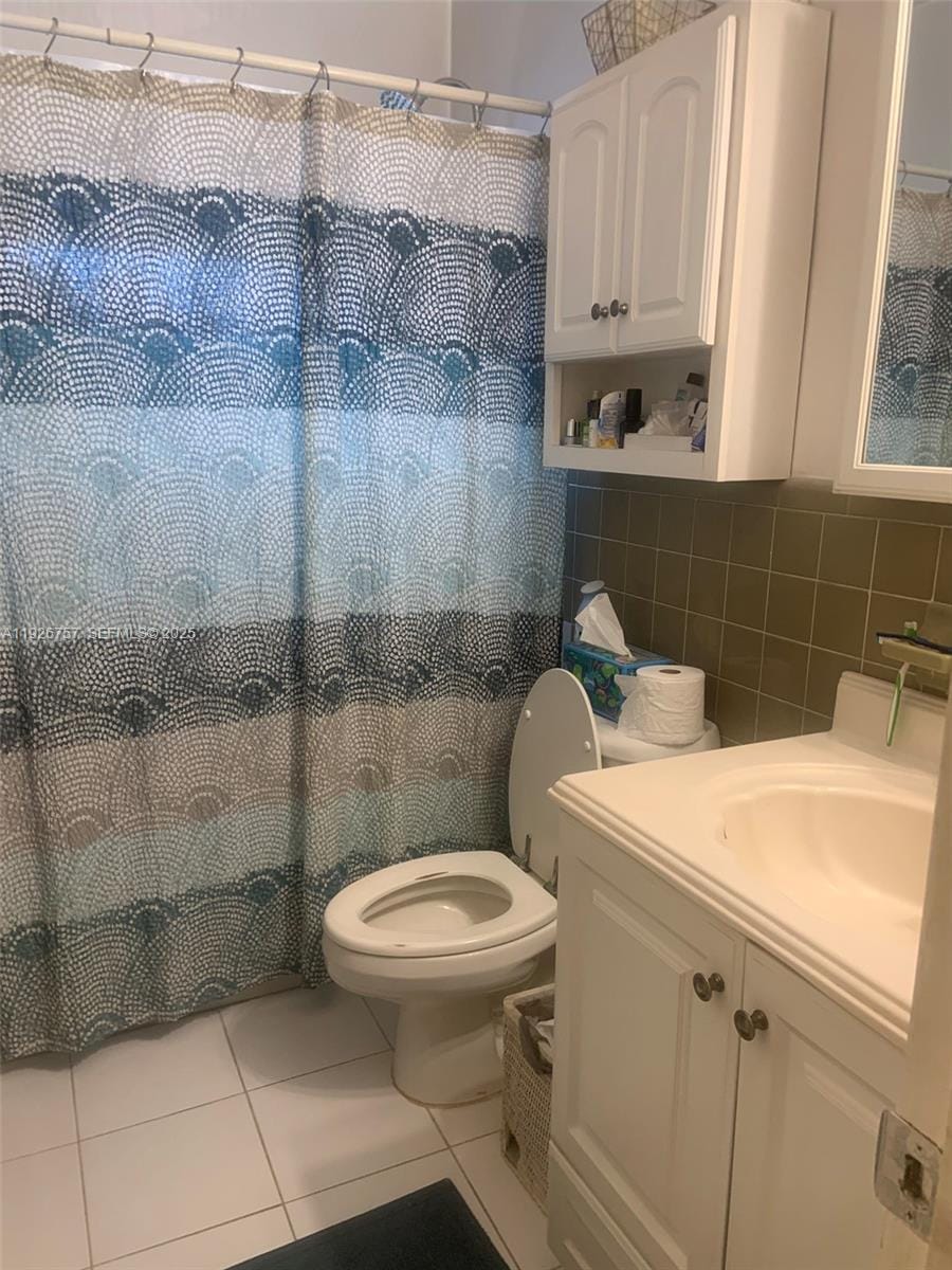 1420 North Drive, Miami, FL 33179 photo 20