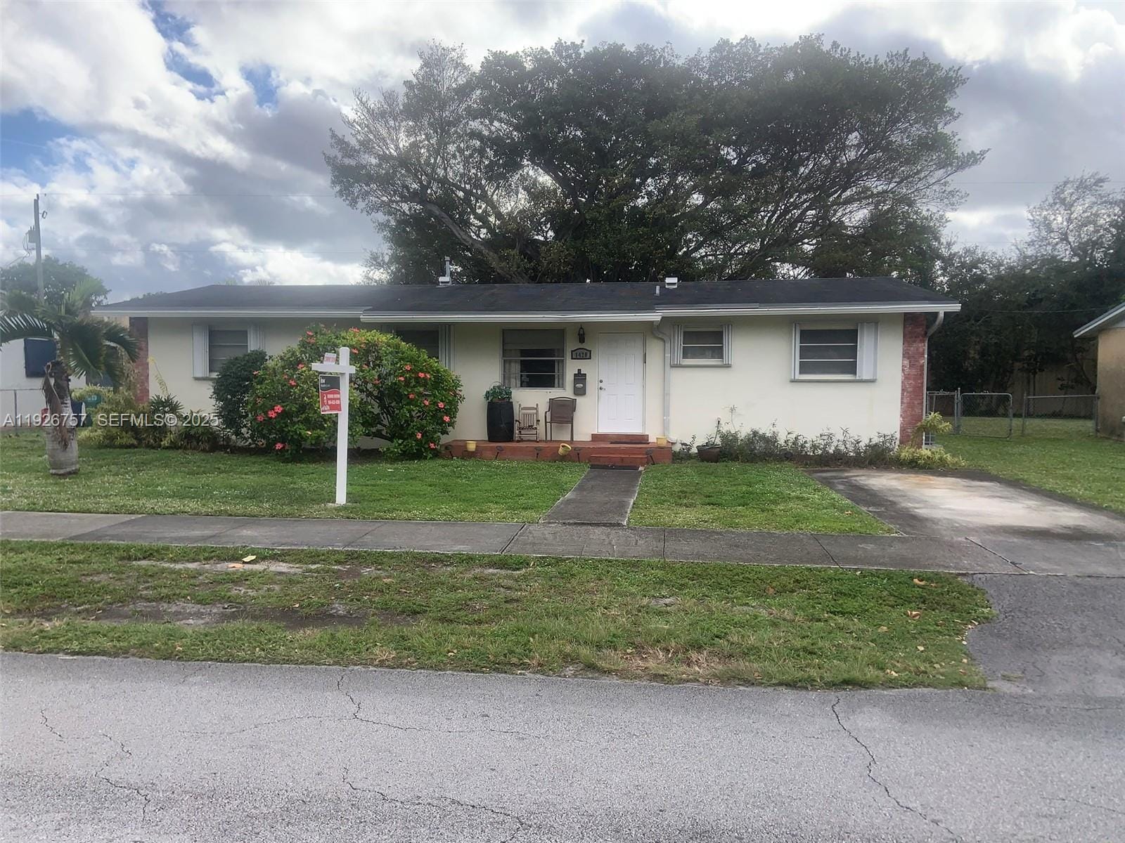1420 North Drive, Miami, FL 33179 photo 5