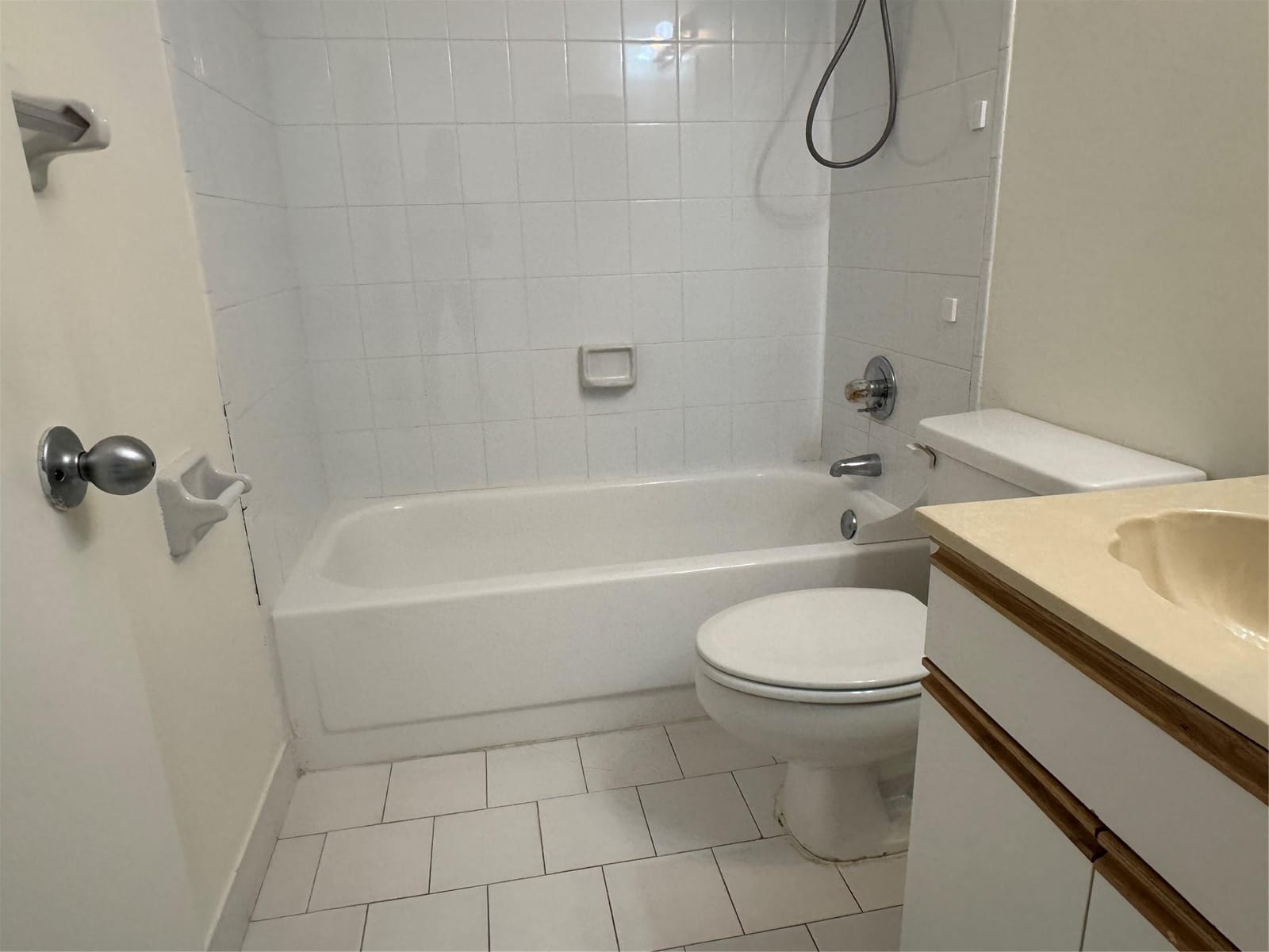 821 Crystal Lake Drive 1101, Deerfield Beach, FL 33064 photo 16