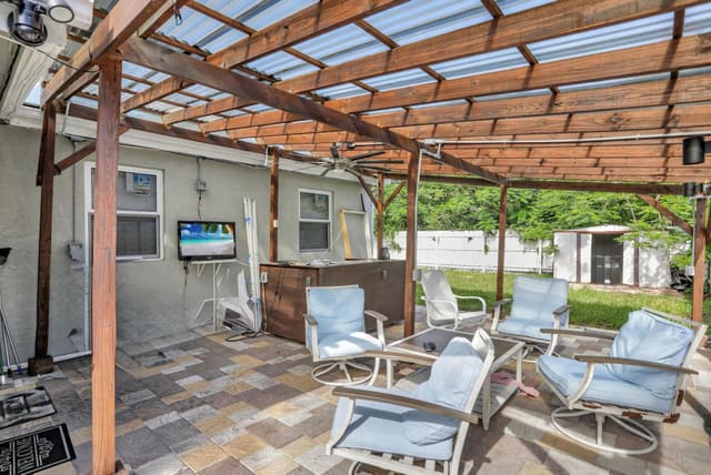 5332 NE 15th Avenue, Pompano Beach, FL 33064