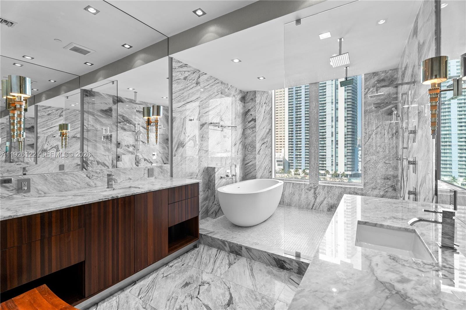 900 Brickell Key Boulevard 803, Miami, FL 33131 photo 17