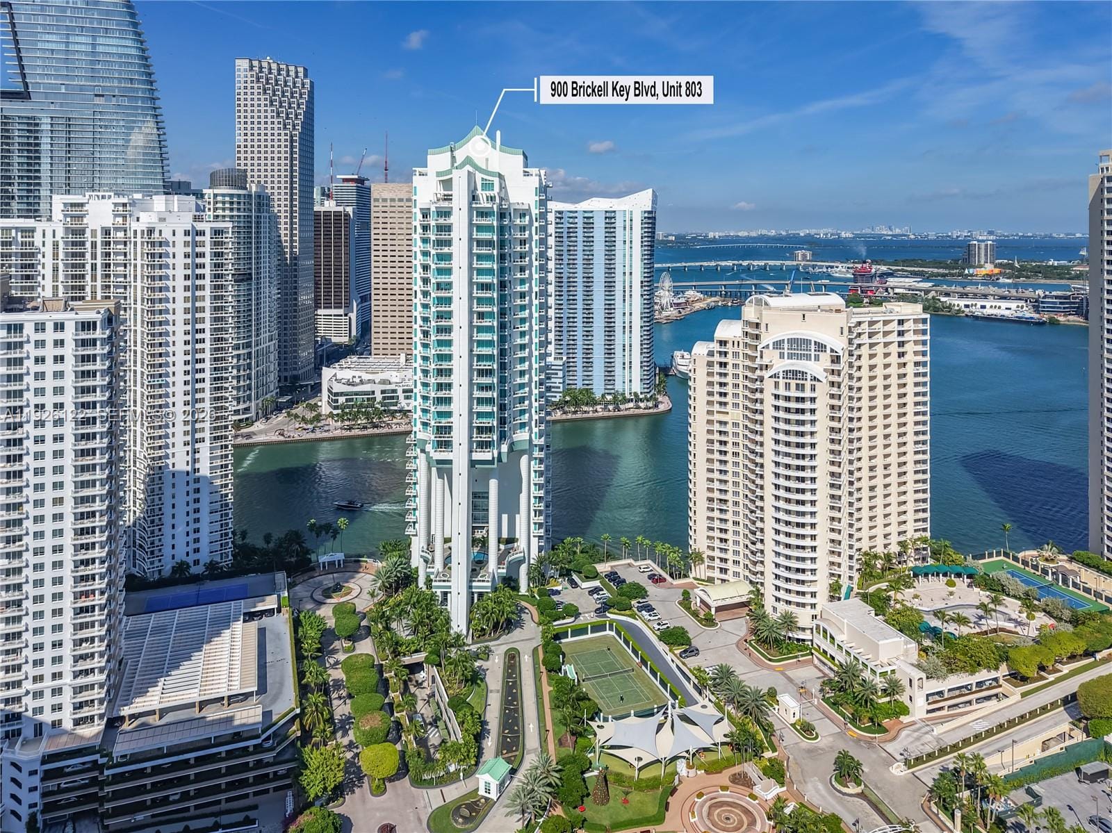 900 Brickell Key Boulevard 803, Miami, FL 33131 photo 24