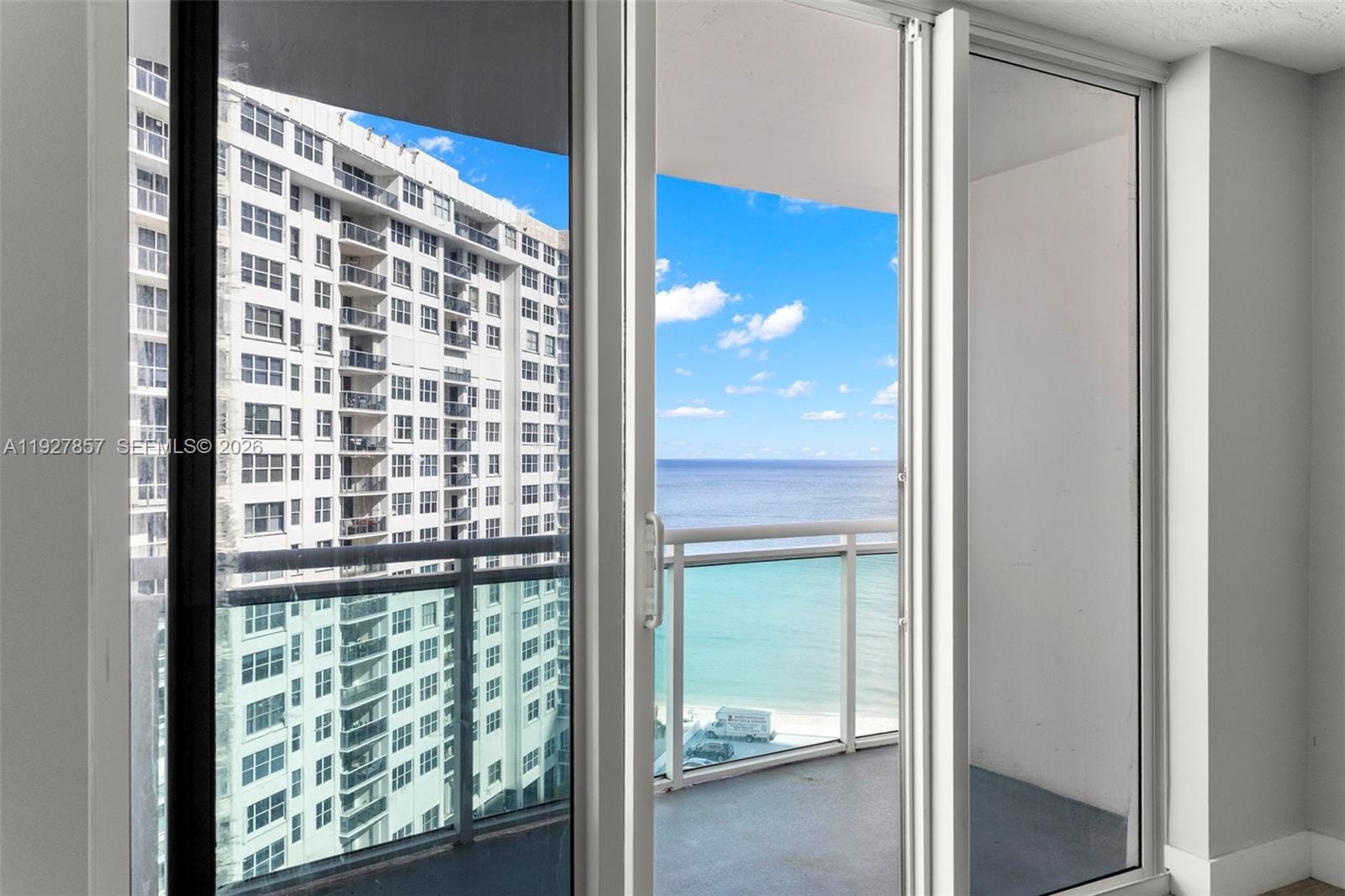 3001 S Ocean Drive 1145 — photo 2
