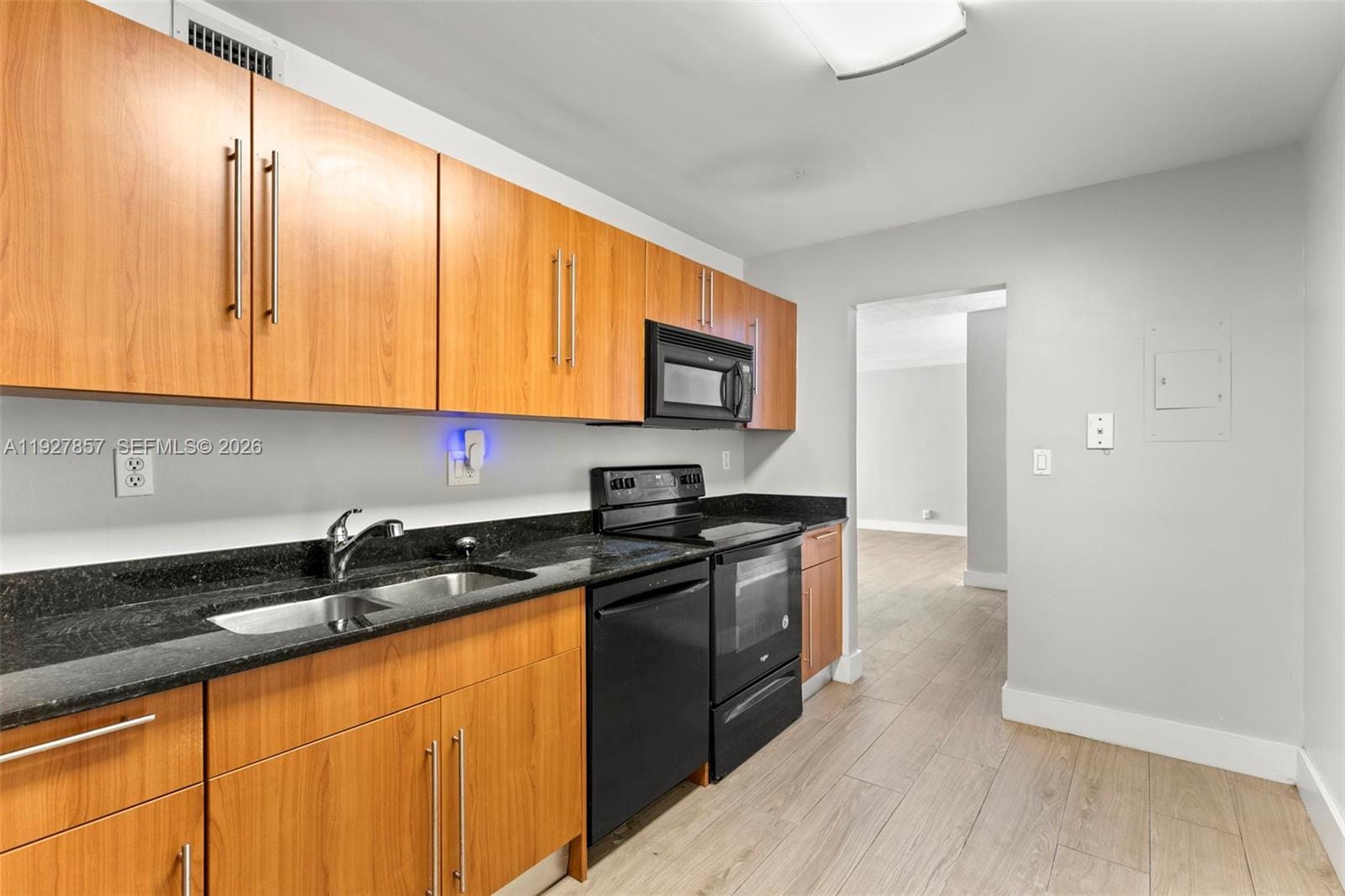 3001 S Ocean Drive 1145 — photo 5