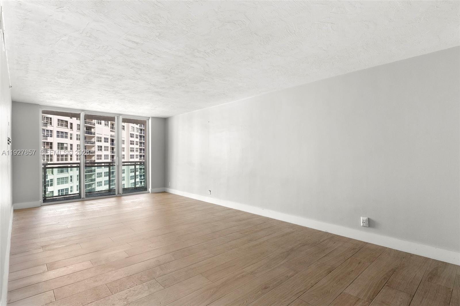 3001 S Ocean Drive 1145 — photo 8