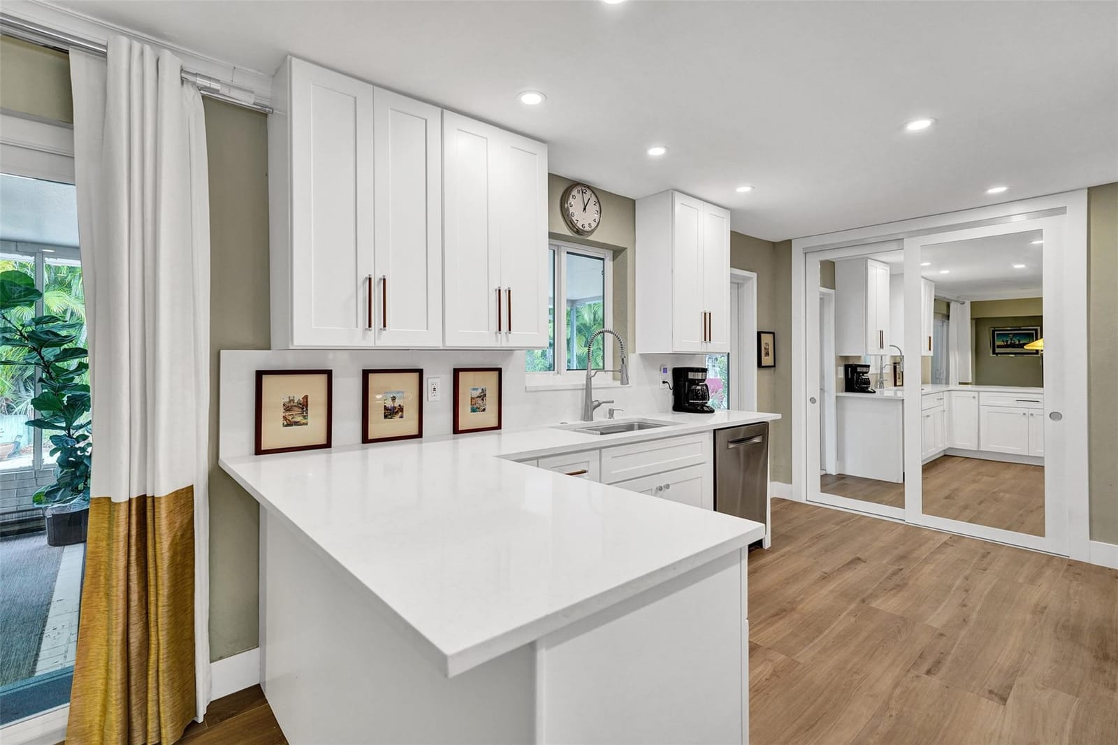 1701 NE 27th Drive — photo 12