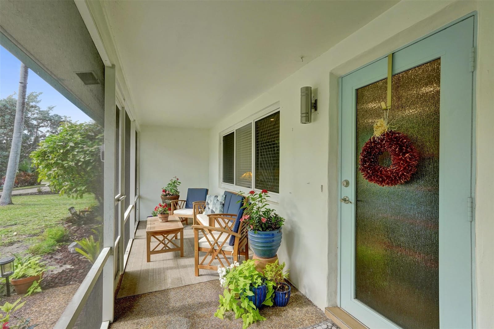 1701 NE 27th Drive — photo 3
