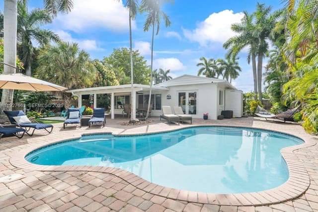 2837 NE 17th Avenue, sold in Middle River Estates, Wilton Manors, FL