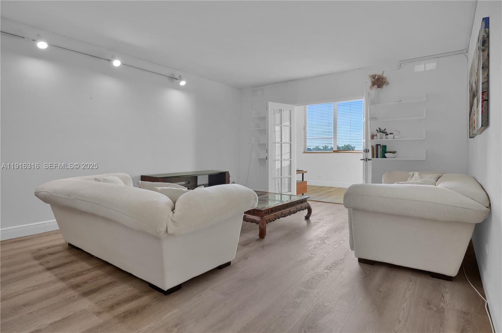 5005 Collins Avenue 402, Miami Beach, FL 33140 photo 3