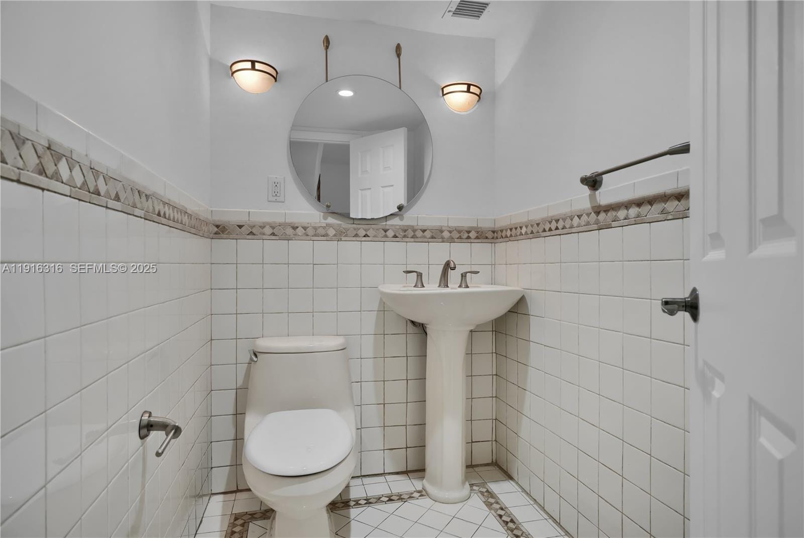 5005 Collins Avenue 402, Miami Beach, FL 33140 photo 9