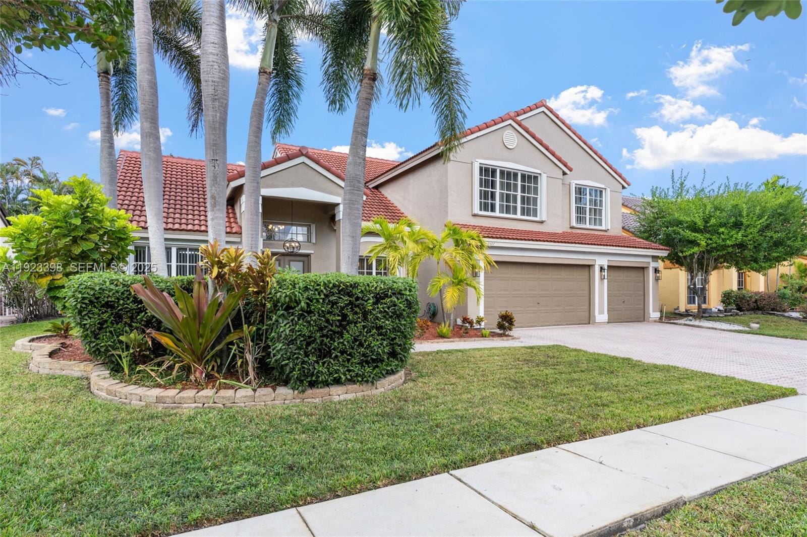 19427 NW 13th Street, Pembroke Pines, FL 33029 photo 2