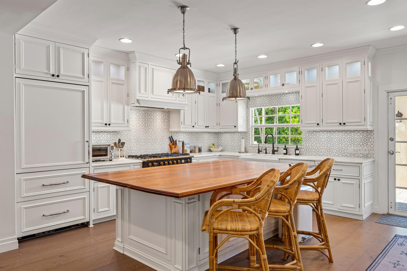 399 Florenada Terrace — photo 11