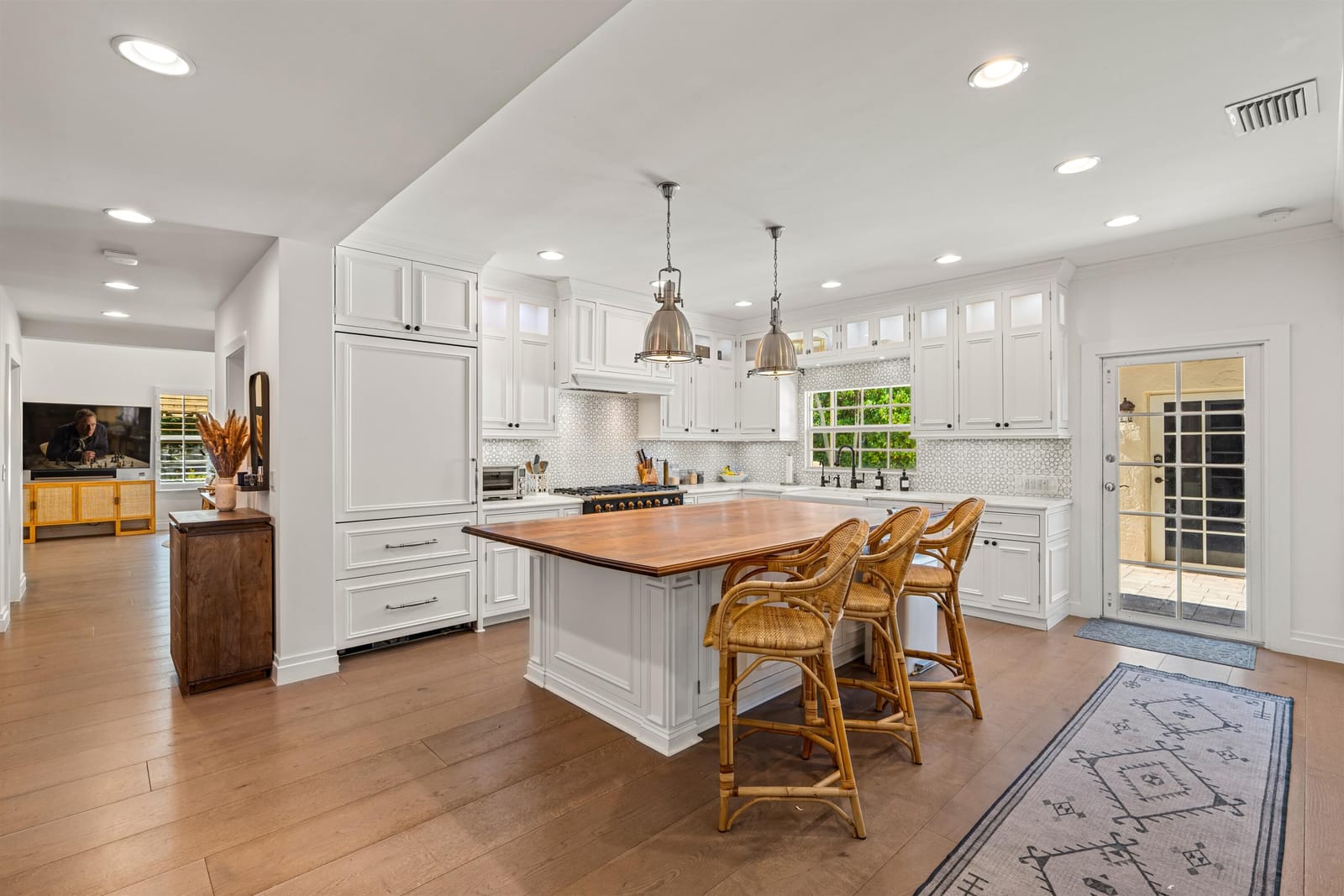 399 Florenada Terrace — photo 10