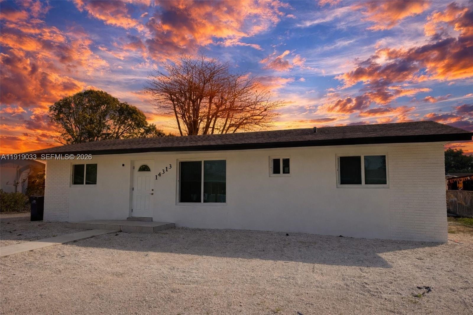 Sold home at 14313 SW 110th Avenue, Miami, FL 33176