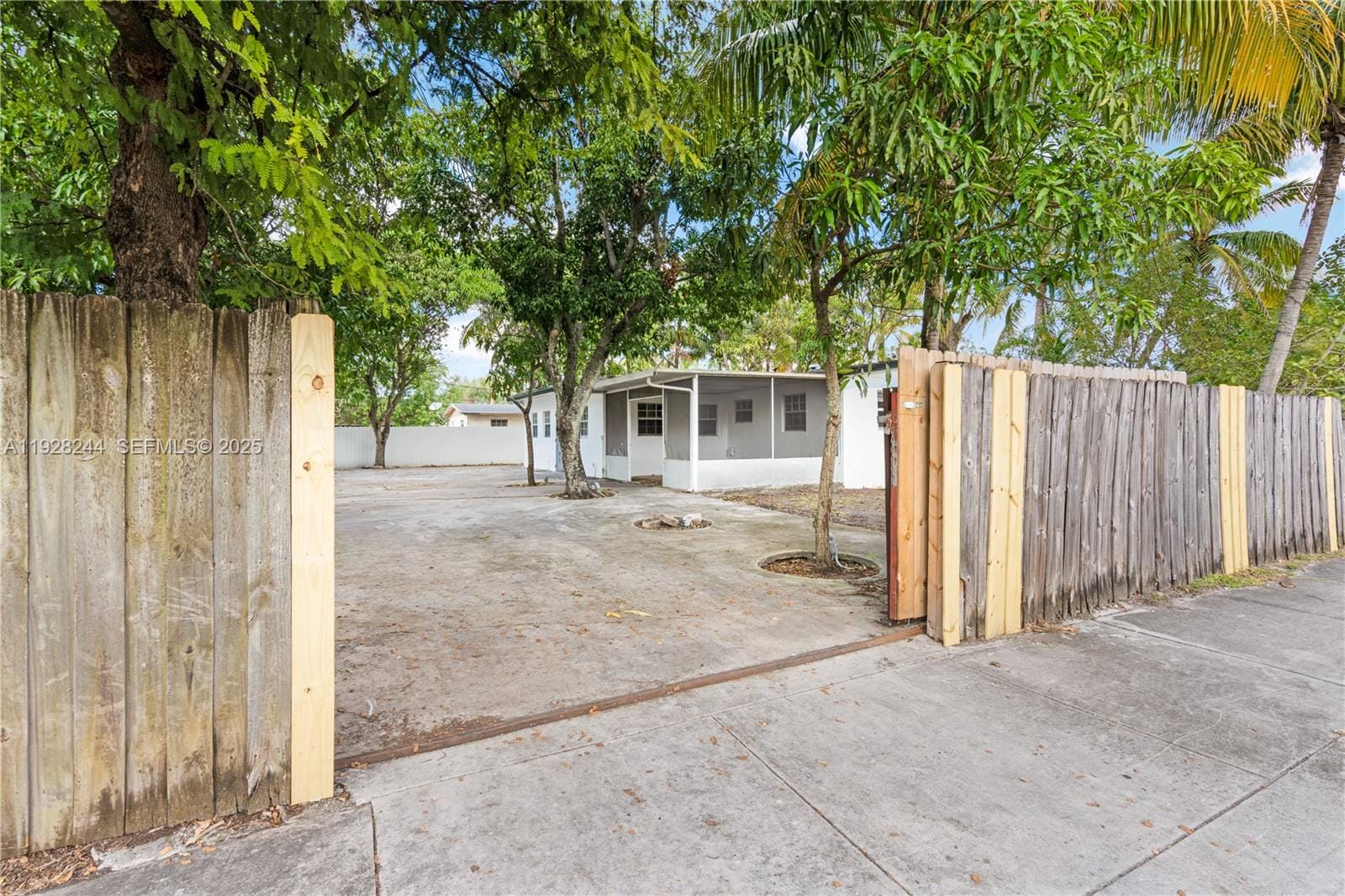 17144 NW 24th Place, Miami Gardens, FL 33056 photo 11