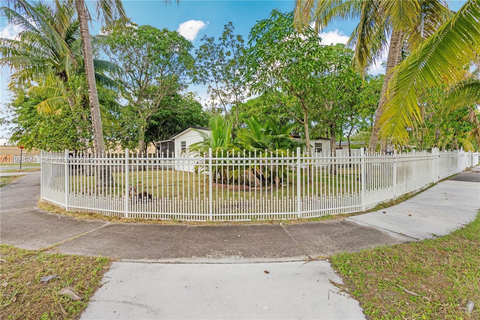 17144 NW 24th Place, Miami Gardens, FL 33056 photo 3