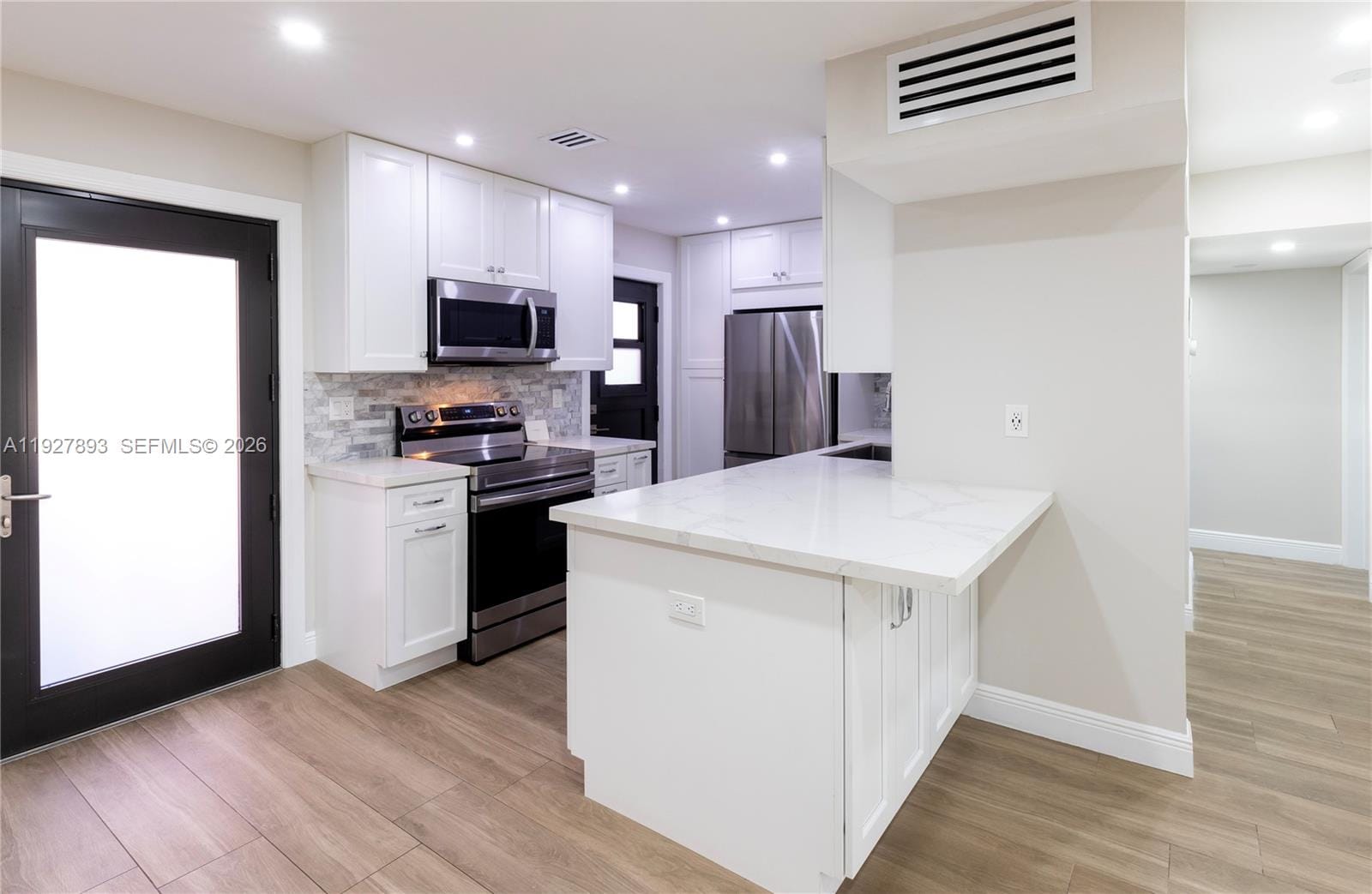6855 Edgewater Drive 1DS — photo 4