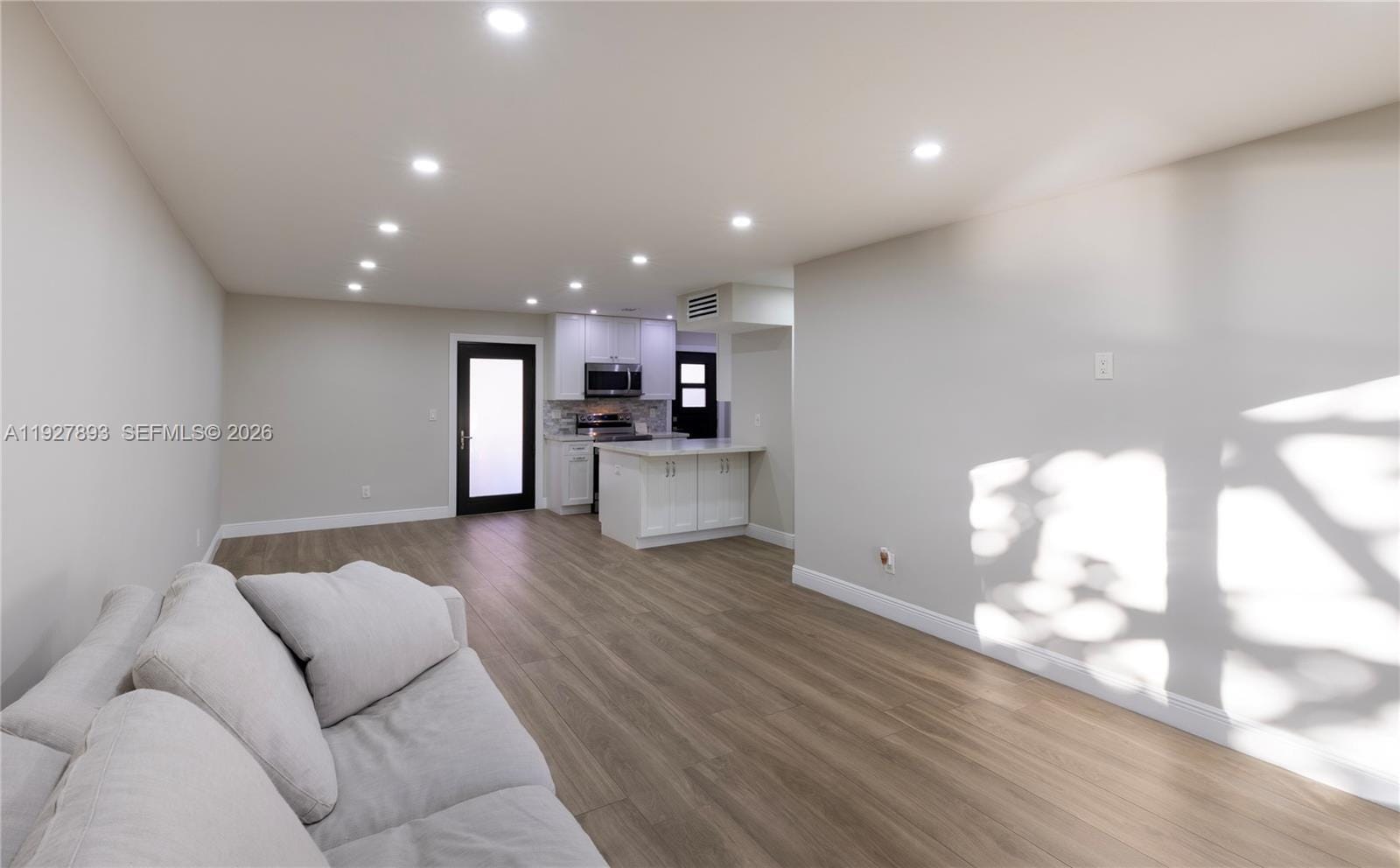 6855 Edgewater Drive 1DS — photo 9