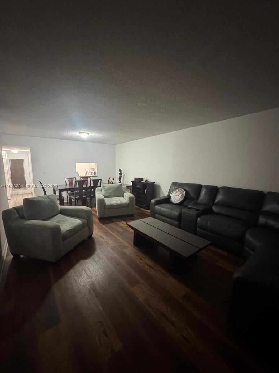 2800 Someset Drive 404 — photo 3