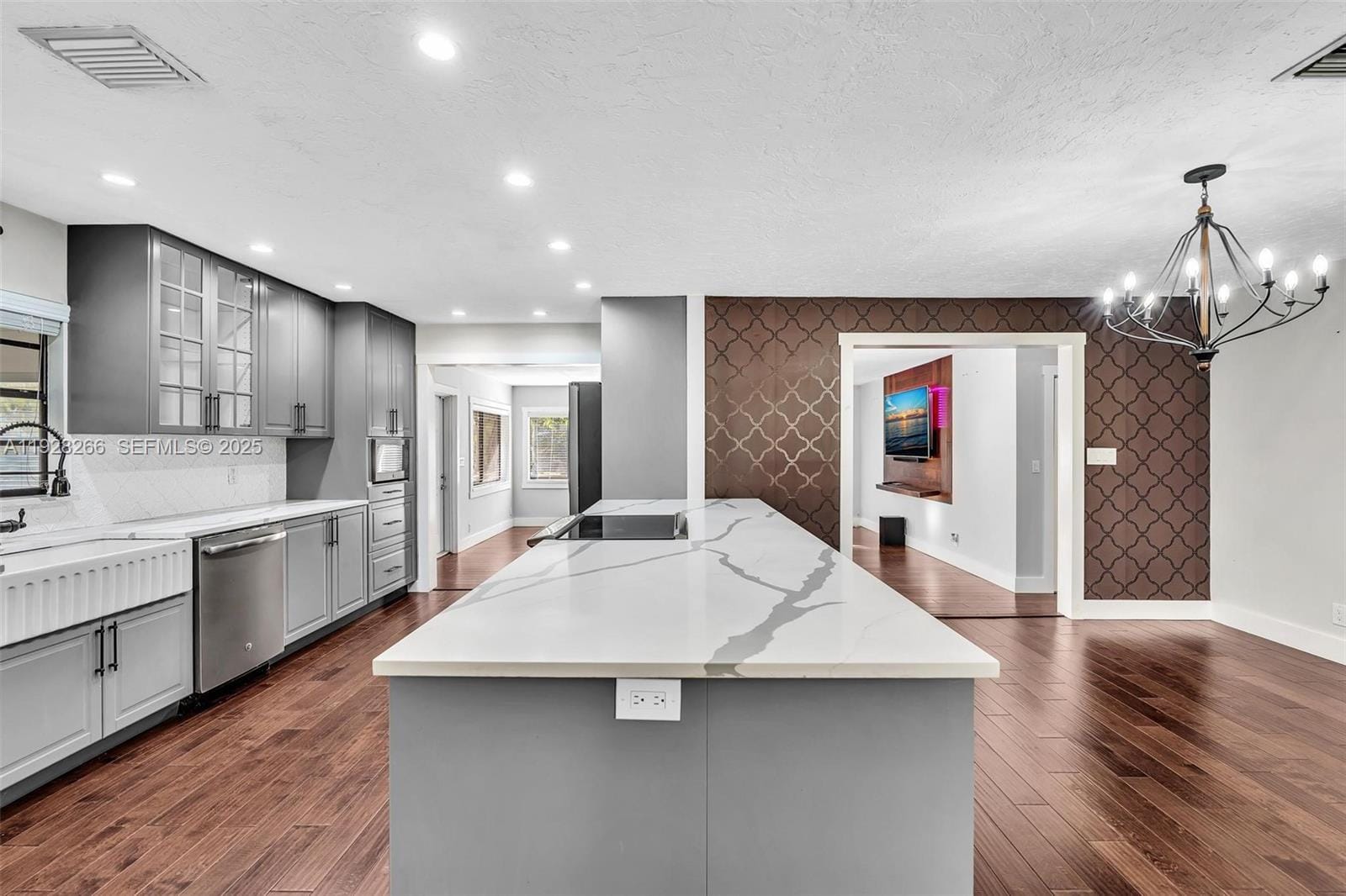 15120 Roberts Way — photo 11