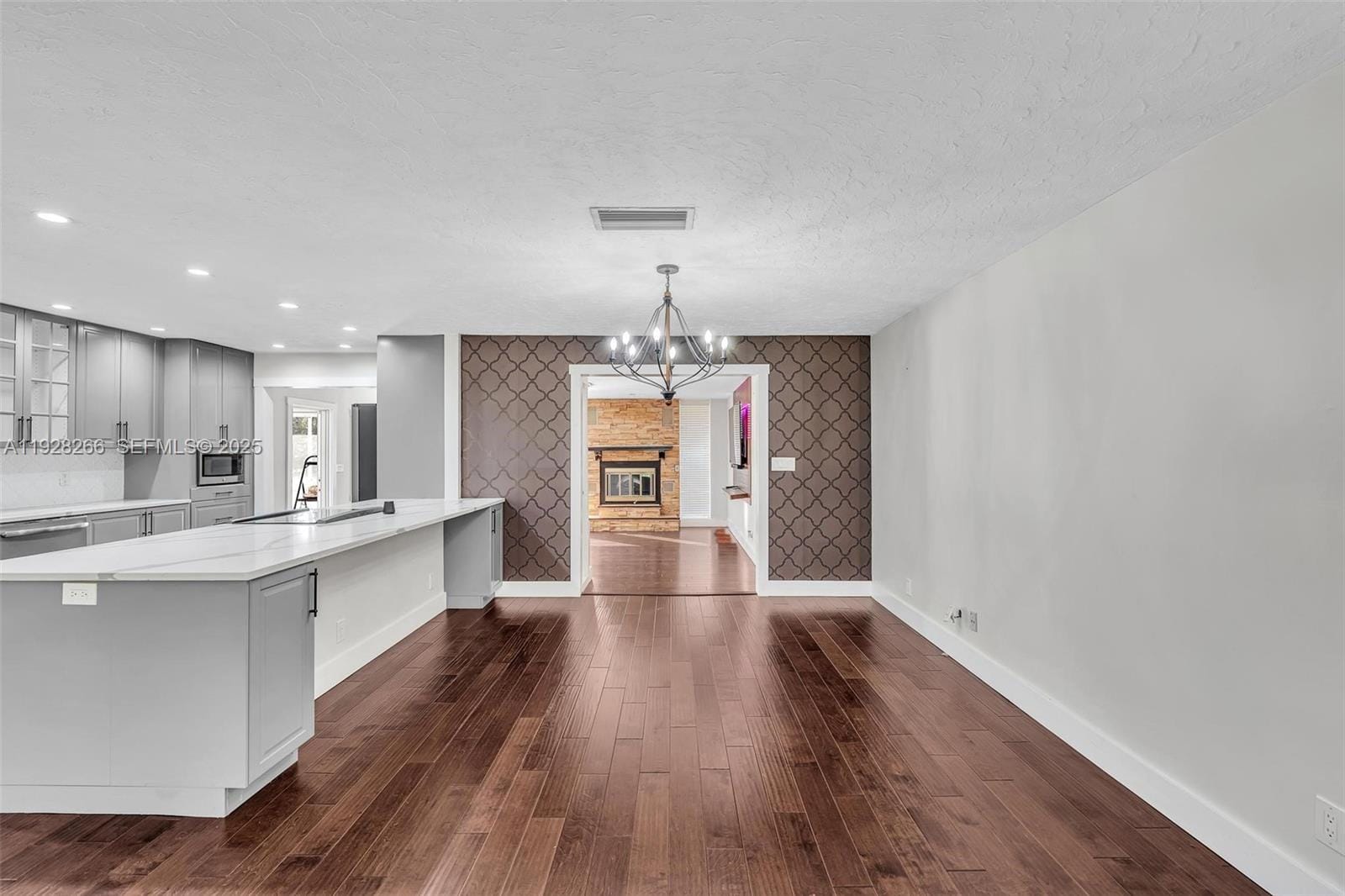 15120 Roberts Way — photo 12