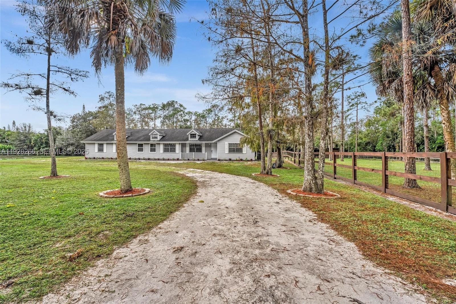 15120 Roberts Way — photo 4