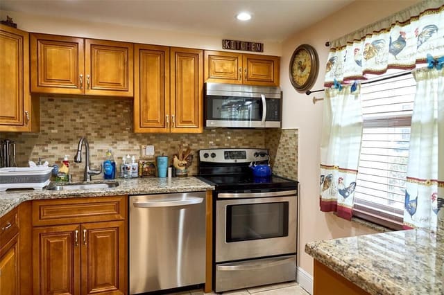 601 NW 80th Avenue 101, Margate, FL 33063