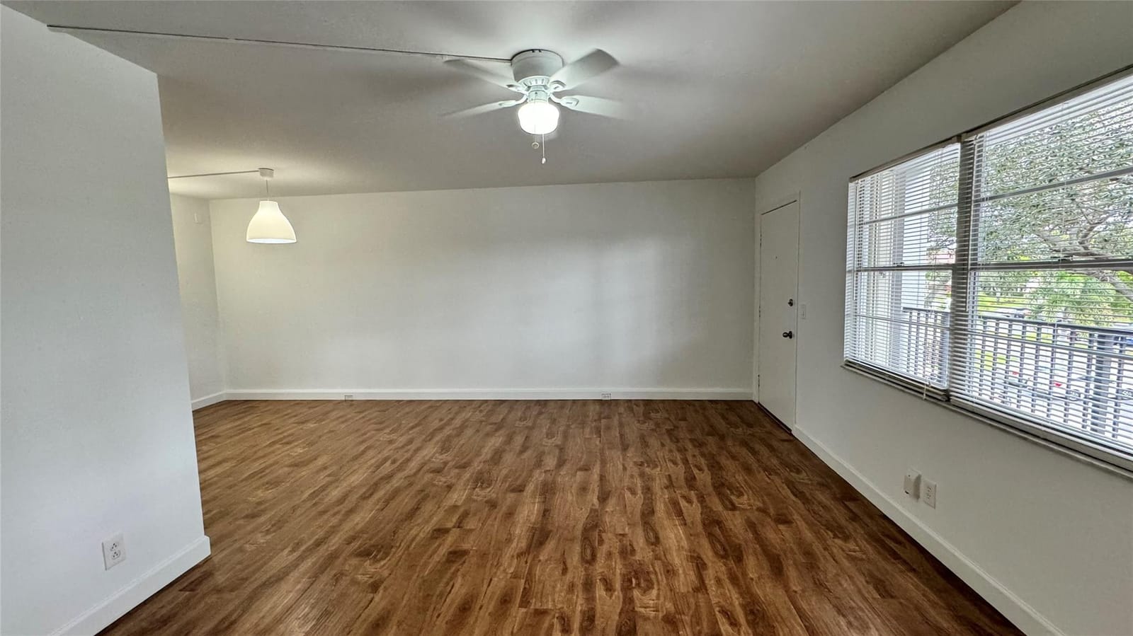 300 SW 134th Way 304E, Pembroke Pines, FL 33027 photo 17