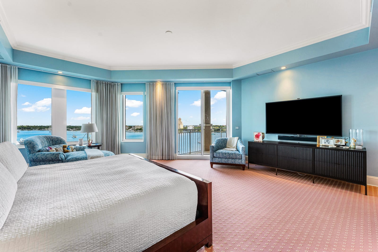 622 N Flagler Drive 604 — photo 11