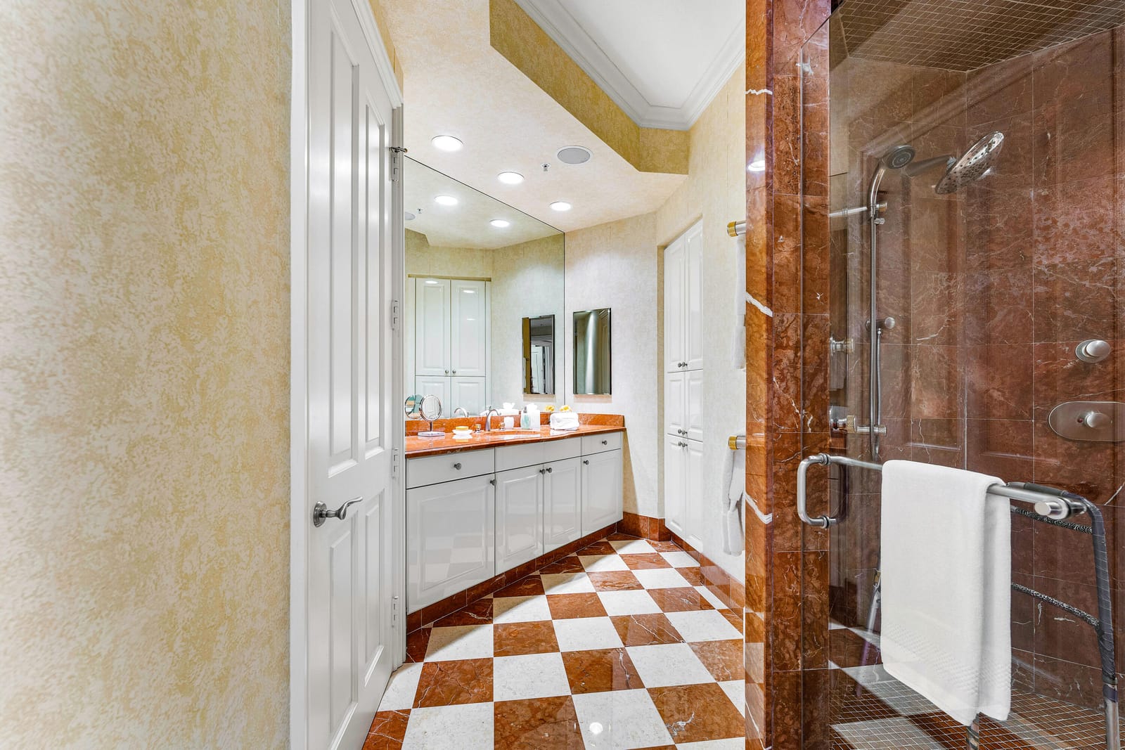 622 N Flagler Drive 604, West Palm Beach, FL 33401 photo 14