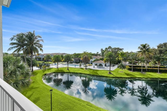 2600 S University Drive 326, Davie, FL 33328