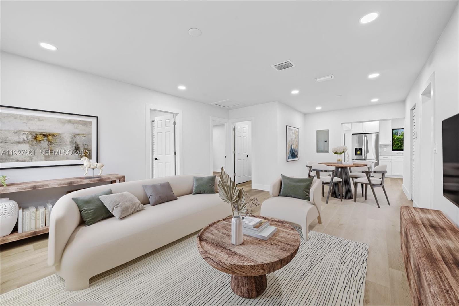 230 NE 43rd Street — photo 5