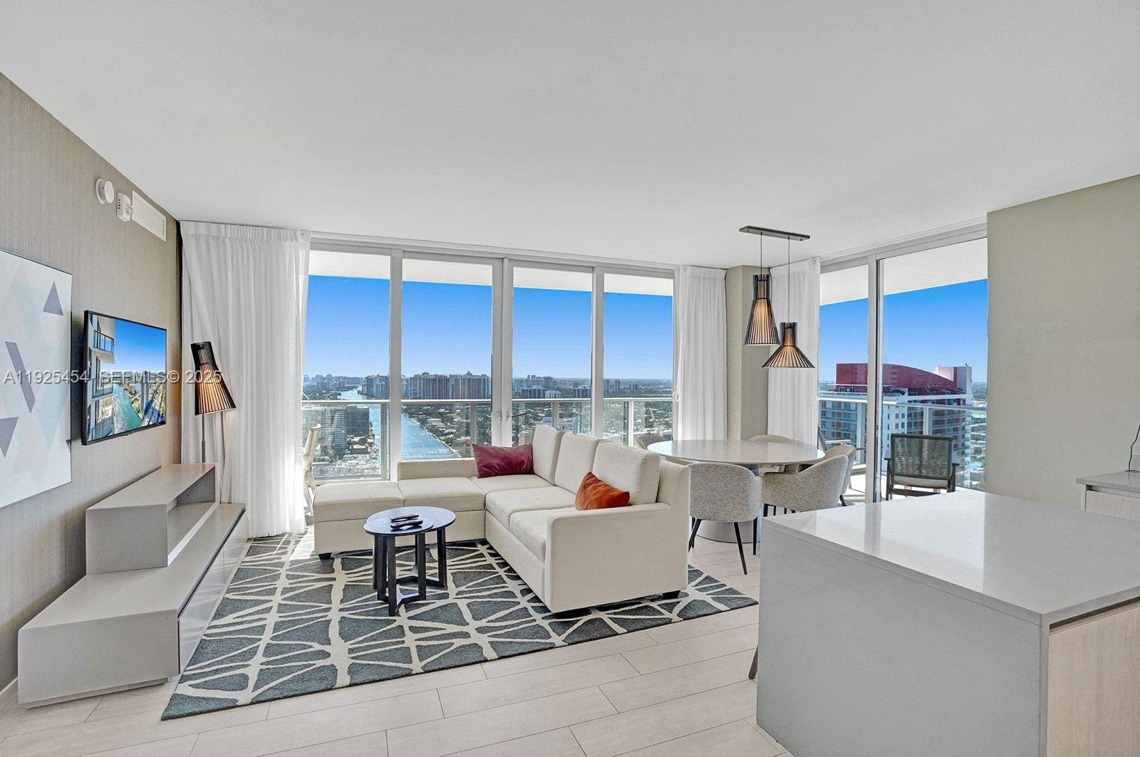 4010 S Ocean Drive R1108 — photo 3