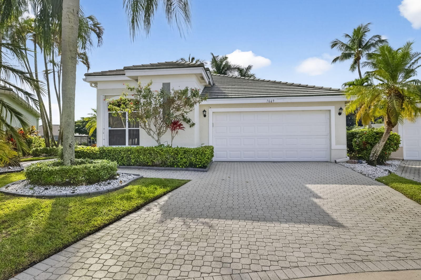 7669 Rockford Road, Boynton Beach, FL 33472