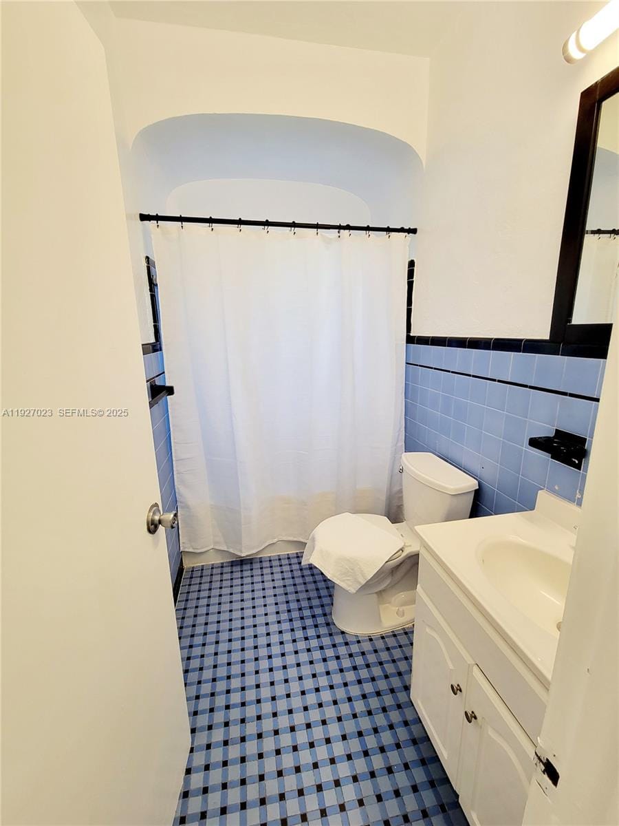 1872 SW 9th Street, Miami, FL 33135 photo 13