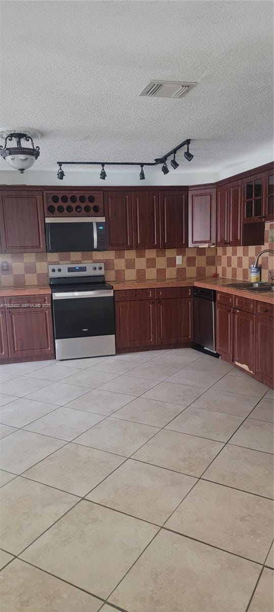 5861 NW 201st Lane, Hialeah, FL 33015 photo 21